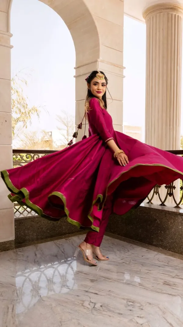 Elegant_Magenta_Purple_Anarkali_Set_with_Organza_Dupatta_-_Festive_Collection_🌸"
