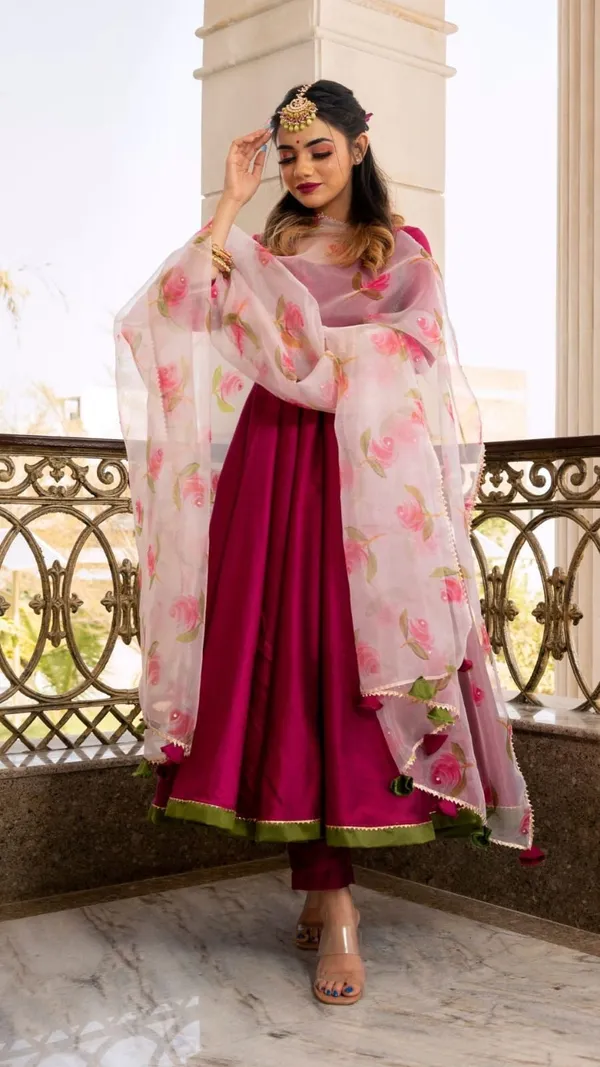 Elegant_Magenta_Purple_Anarkali_Set_with_Organza_Dupatta_-_Festive_Collection_🌸"
