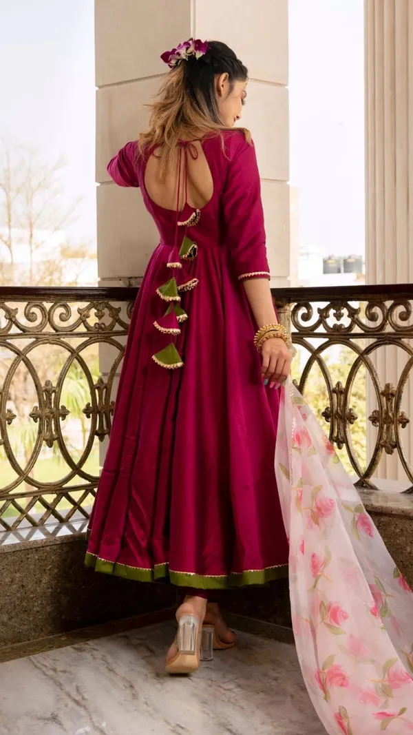 Elegant_Magenta_Purple_Anarkali_Set_with_Organza_Dupatta_-_Festive_Collection_🌸"