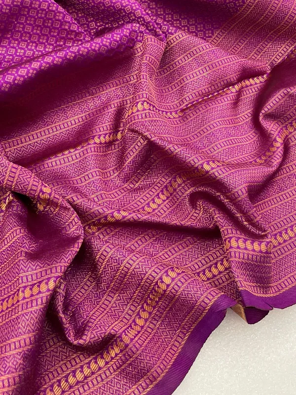 Purple_Elegant_Purple_Banarasi_Saree_With_Rich_Pallu_&_All-Over_Jacquard_Work