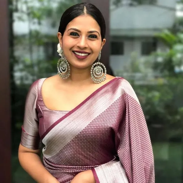 Wine_Elegant_Wine_Banarasi_Saree_With_Rich_Pallu_&_All-Over_Jacquard_Work