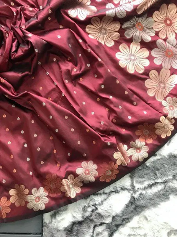 Maroon_Soft_Silk_Saree_With_Blouse_Piece_For_Women