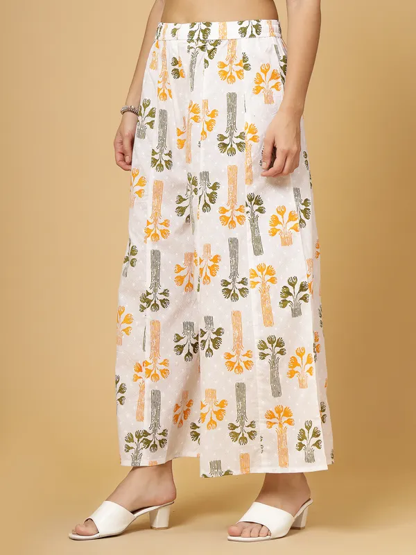 White_Pure_Cotton_Big_Flair_Printed_Regular_Palazzo