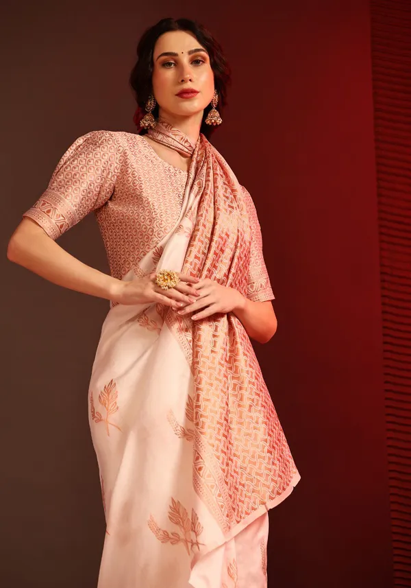 Peach_Banarasi_Silk_Saree_With_Blouse_Piece_For_Women