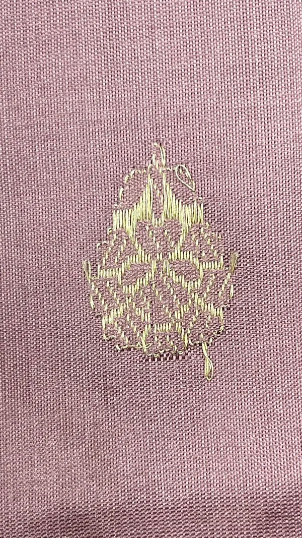Humairah_Pure_Silk_Handloom_Mauve_Katan_Silk_Kadhwa_Sona_Rupa_Floral_Zari_Booti_with_Kadhwa_Gold_Floral_Zari_Anchal_and_Golden_Stripe_Mauve_Blouse