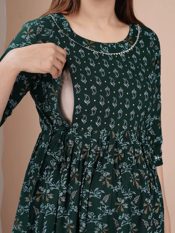 Dark_Green_Printed_Pure_Cotton_Rayon_Anarkali_Maternity_Kurta