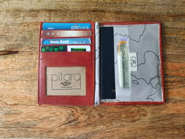 Rustic_Leather_Handcrafted_Passport_Cover_/_Travel_Orgainser