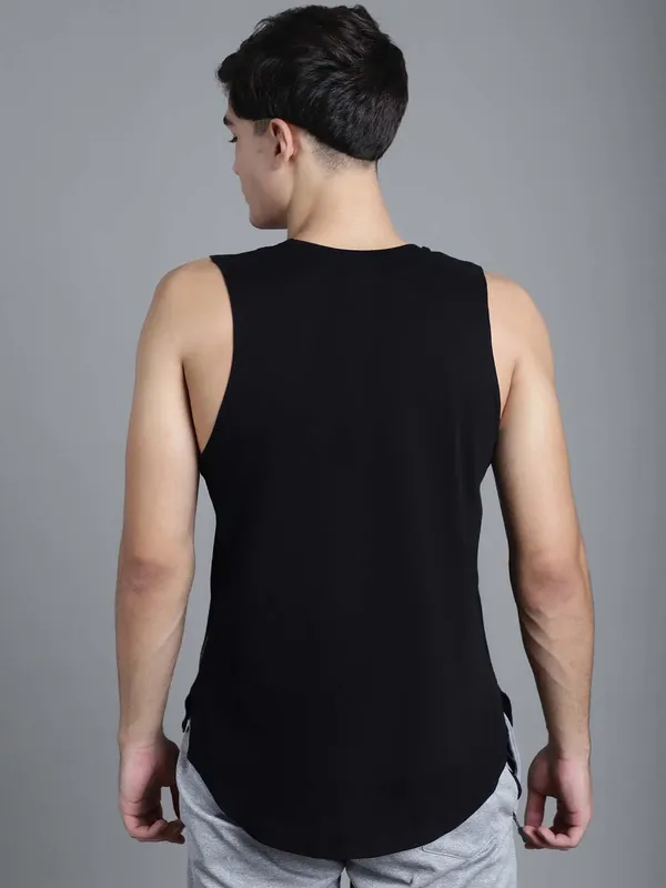 Black_Cotton_Round_Neck_Gym_Vest_For_Men