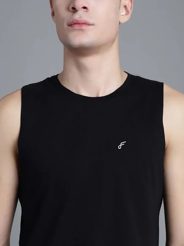 Black_Cotton_Round_Neck_Gym_Vest_For_Men
