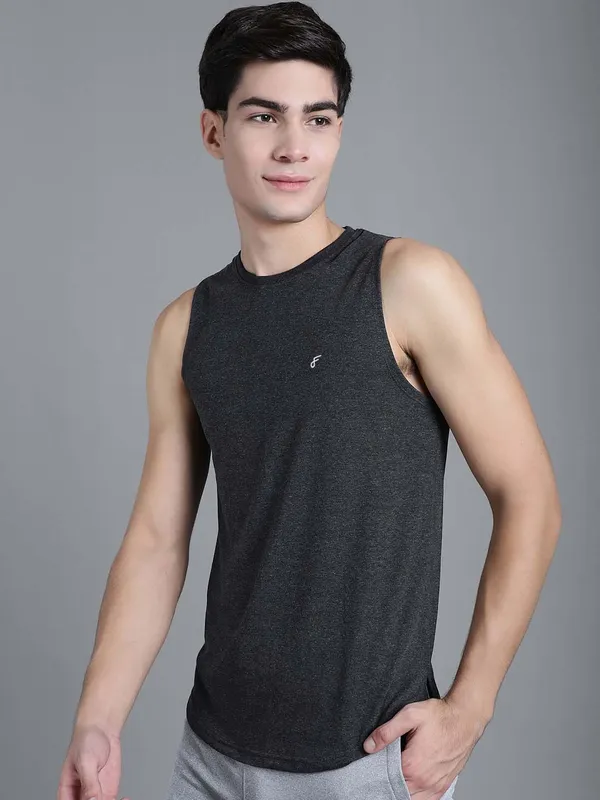 Grey_Cotton_Round_Neck_Gym_Vest_For_Men