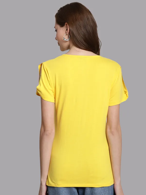 Pack_of_2_Yellow_&_Maroon_Cotton_Round_Neck_T-Shirt_For_Women