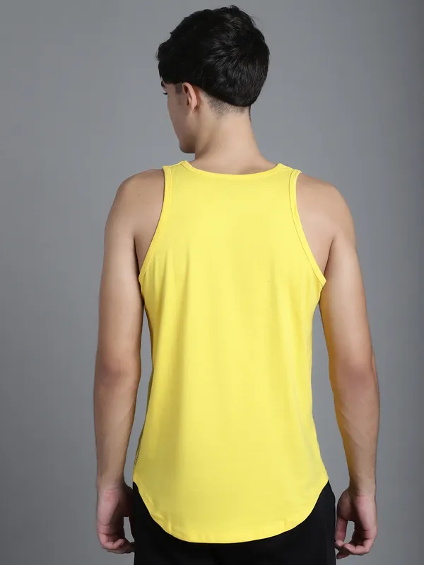 Yellow_Cotton_U_Neck_All_Day_Wear_Vest_For_Men