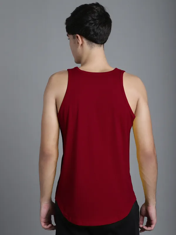 Maroon_Cotton_U_Neck_All_Day_Wear_Vest_For_Men
