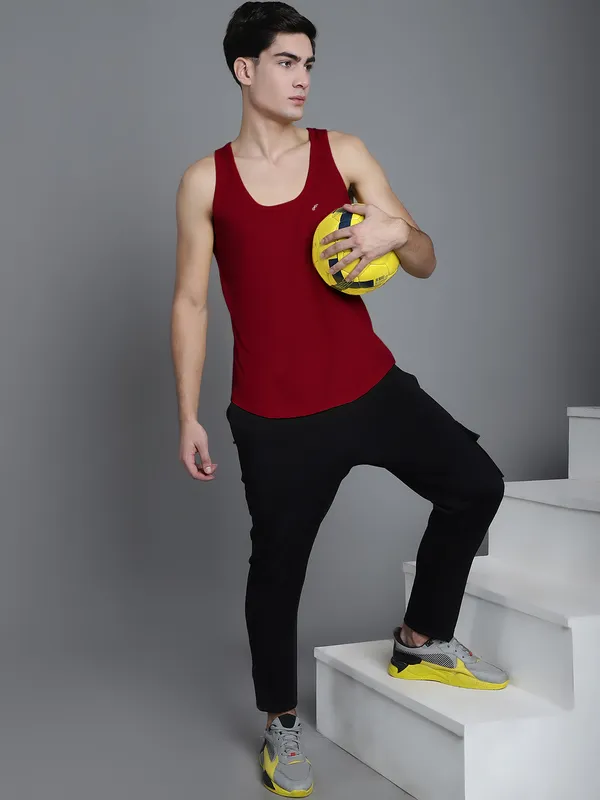 Maroon_Cotton_U_Neck_All_Day_Wear_Vest_For_Men