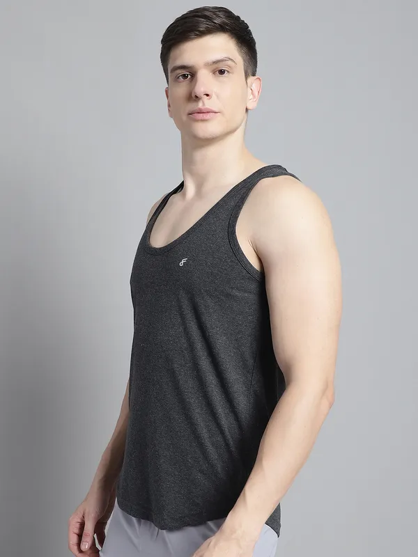 Grey_Cotton_U_Neck_All_Day_Wear_Vest_For_Men