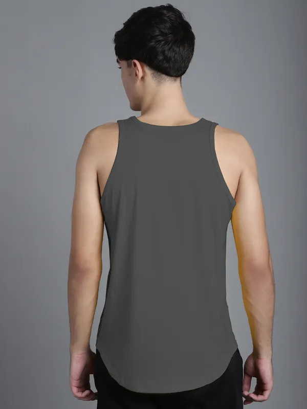 Grey_Cotton_U_Neck_All_Day_Wear_Vest_For_Men