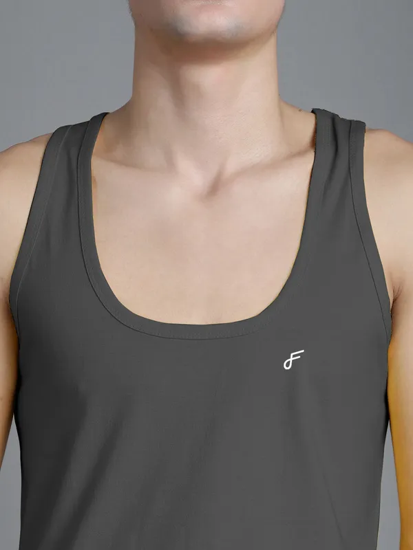 Grey_Cotton_U_Neck_All_Day_Wear_Vest_For_Men