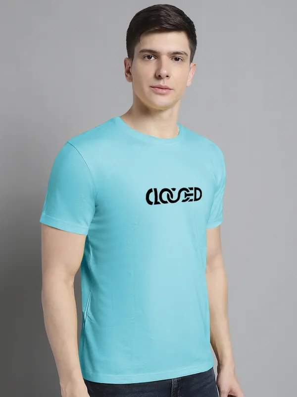 Turquoise_Blue_Cotton_Closed_Print_Round_Neck_T-Shirt_For_Men