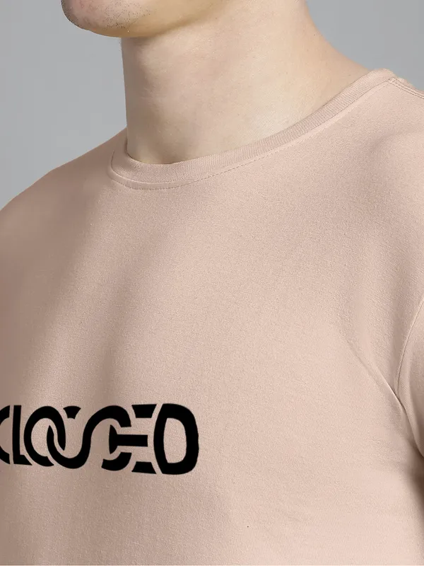 Coral_Cotton_Closed_Print_Round_Neck_T-Shirt_For_Men