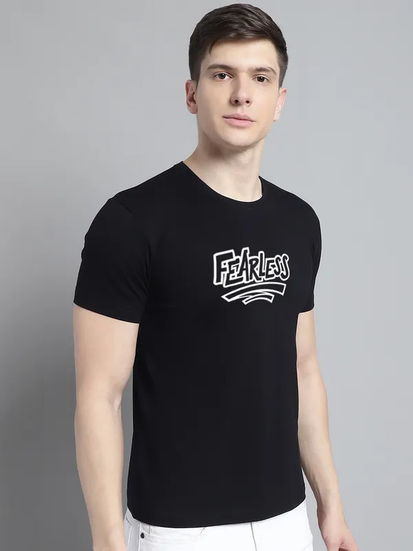 Black_Cotton_Fearless_Print_Round_Neck_T-Shirt_For_Men