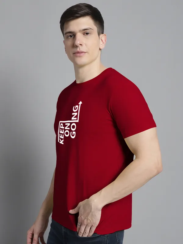 Maroon_Cotton_Keep_On_Going_Print_Round_Neck_T-Shirt_For_Men