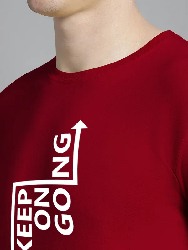 Maroon_Cotton_Keep_On_Going_Print_Round_Neck_T-Shirt_For_Men