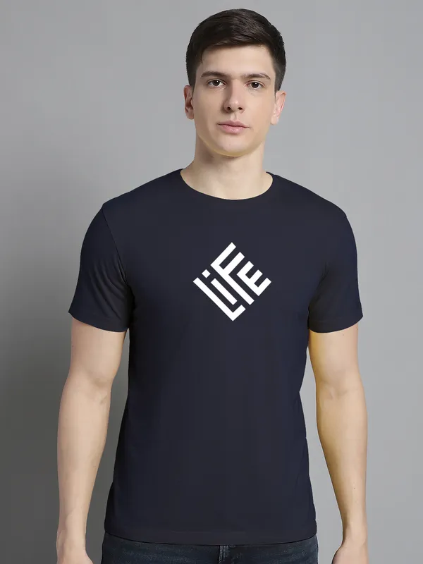 Pack_of_2_Navy_Blue_&_Maroon_Cotton_Rib_Trimmed_Neckline_Printed_T-Shirt_For_Men