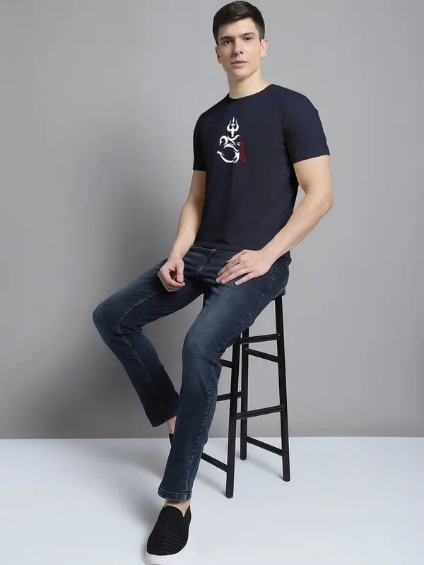 Pack_of_2_Navy_Blue_&_Orange_Cotton_Rib_Trimmed_Neckline_Printed_T-Shirt_For_Men