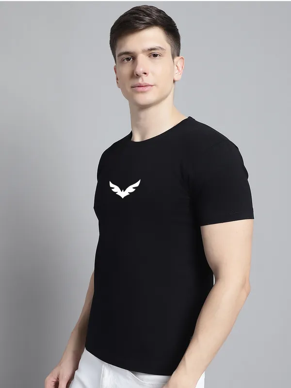 Black_Cotton_Bat_Print_Round_Neck_T-Shirt_For_Men