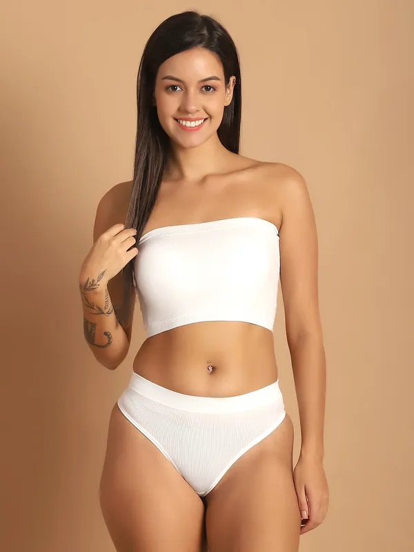 White_Polyster_Mid_Coverage_Padded_Strapless_Bra_With_Low_Rise_Brief_Lingerie_Set_For_Women