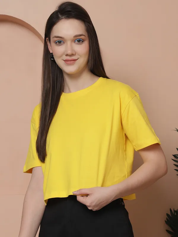 Women_Yellow_Oversized_Cotton_Tshirt