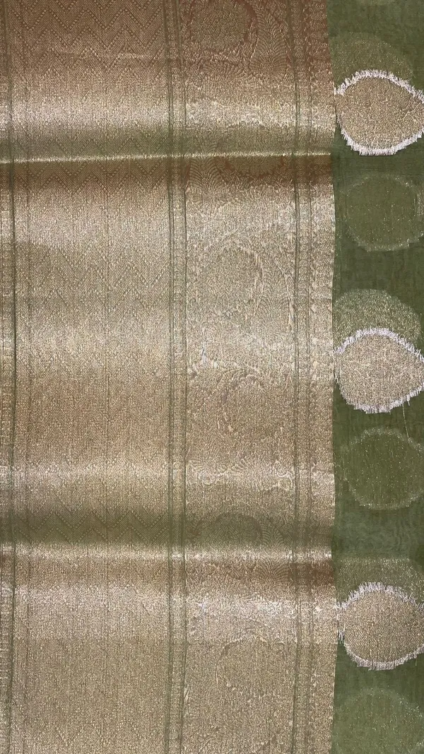 Humairah_Pure_Handloom_Olive_Organza_Zari_Boota_with_Antique_Golden_Zari_Kadiyal_with_Banarasi_Broad_Border_with_Olive_Blouse