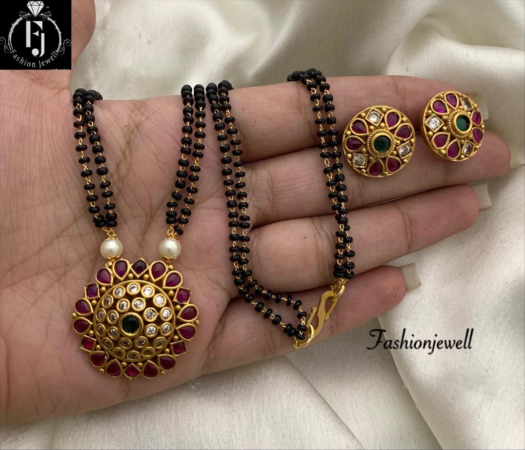 Antique_Mangalsutra_Chain_Pendant_with_Earrings