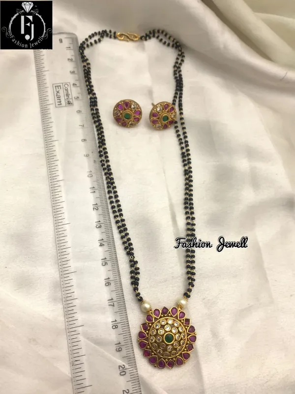 Antique_Mangalsutra_Chain_Pendant_with_Earrings