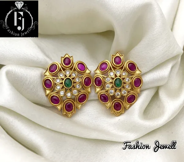 Ethnic_casual_wear_Ear_stud