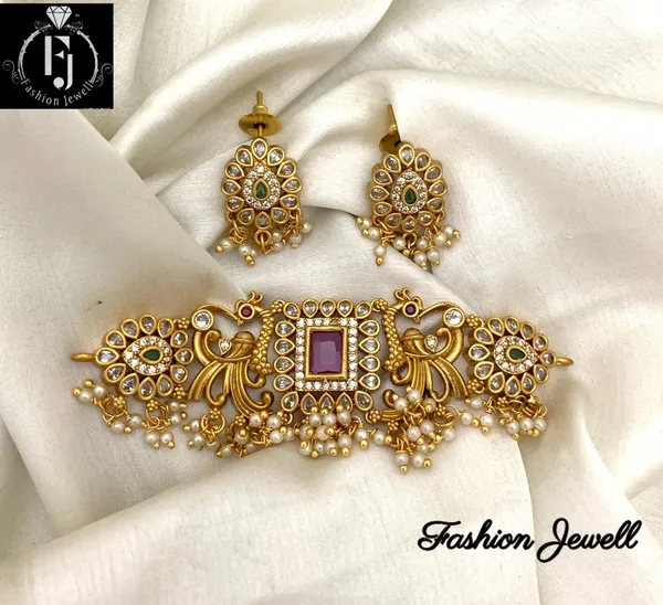 Akshi_Antique_Choker_Set