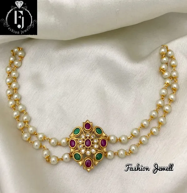 Traditional_Pendant_with_double_line_pearl_Choker