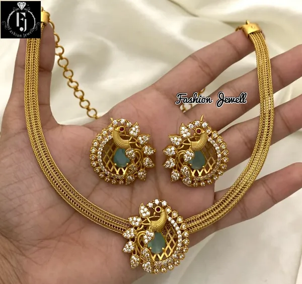 Gorgeous_Peacock_design_Chain_style_Necklace_set
