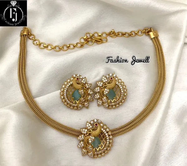 Gorgeous_Peacock_design_Chain_style_Necklace_set