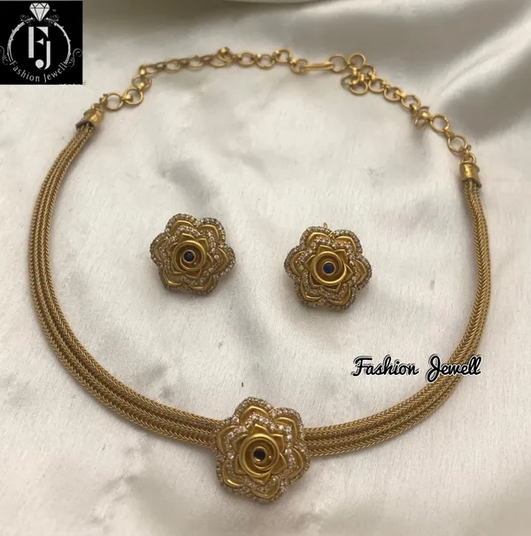 Elegant_Floral_Chain_style_Necklace_set