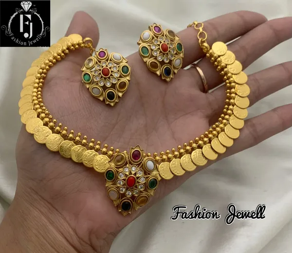 Adorable_Navratan_pendant_with_Microgold_polish_Necklace_set