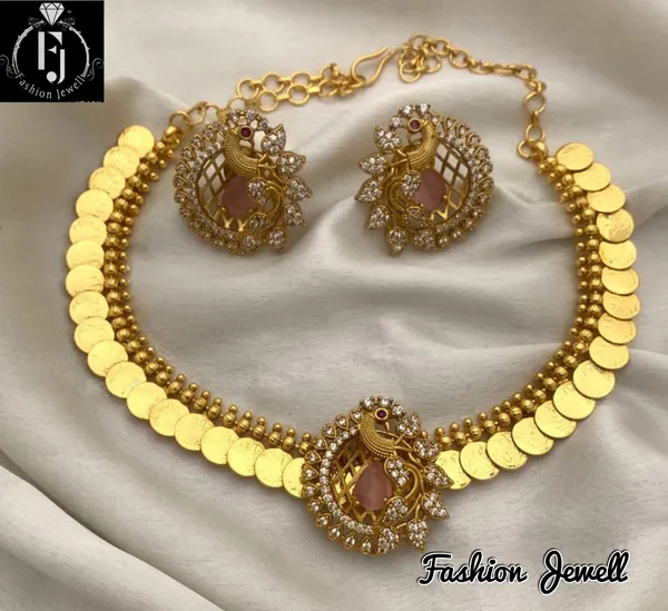 Gorgeous_Peacock_designed_Pendant_with_Microgold_polish_Necklace_set