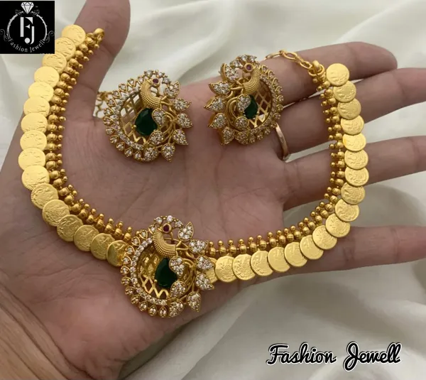 Gorgeous_Peacock_designed_Pendant_with_Microgold_polish_Necklace_set