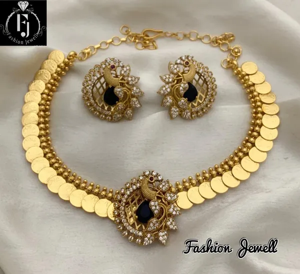 Gorgeous_Peacock_designed_Pendant_with_Microgold_polish_Necklace_set