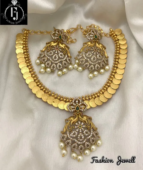 Unique_Ad_Matte_Pendant_with_Microgold_polish_Necklace_set
