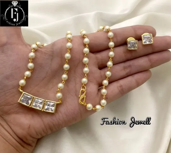 Latest_3_stone_Ad_pendant_with_single_line_Pearl_Mala_set