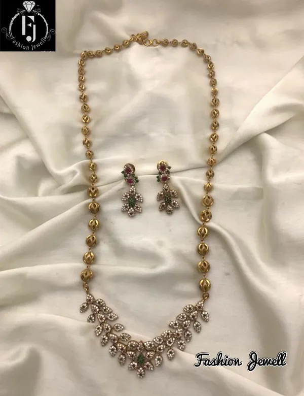 Elegant_Leaf_Design_Ball_Chain_Necklace_Set_For_Women.
