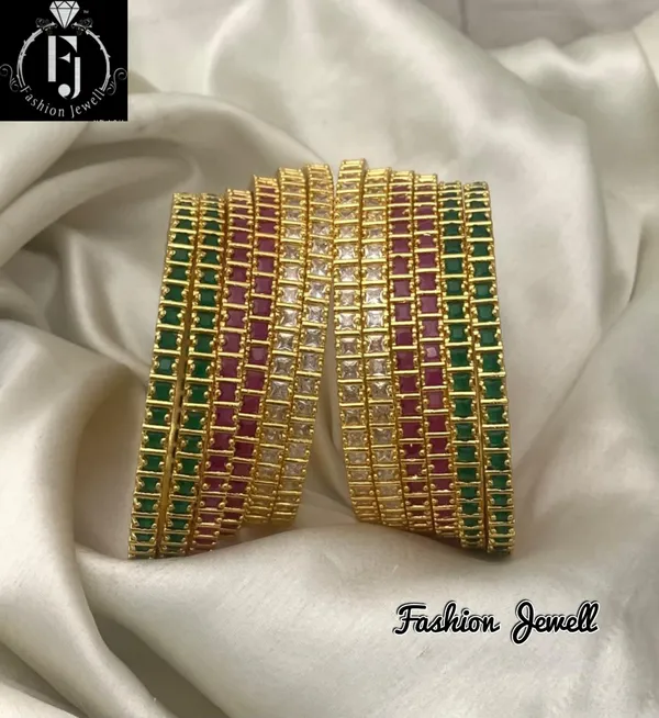 ANTIQUE_AD_MATTE_BOX_BANGLE