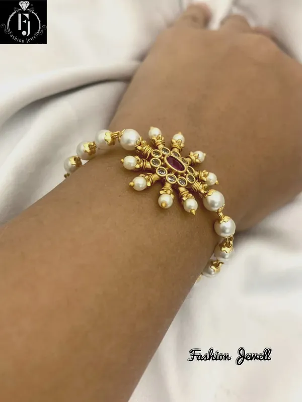 UNNI_ADJUSTABLE_PEARL_BRACELET