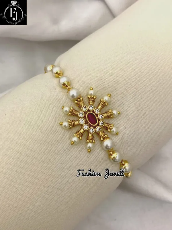 UNNI_ADJUSTABLE_PEARL_BRACELET